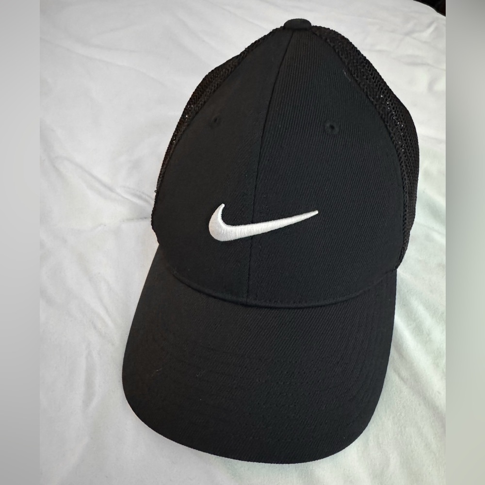 Nike Women's Hat